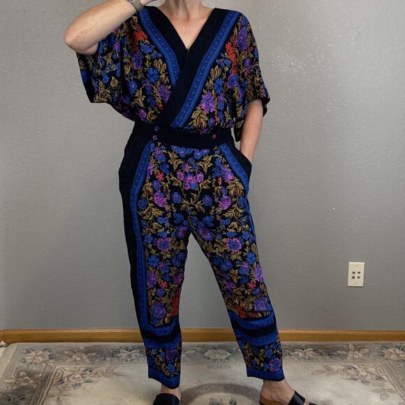 Anthropologie Ett:Twa Floral Scarf Print Jumpsuit Size 12 Petite Pockets V-Neck - Picture 1 of 8